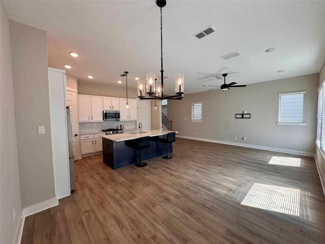 10965 Hewitt Cliff Lane, Houston, TX 77043