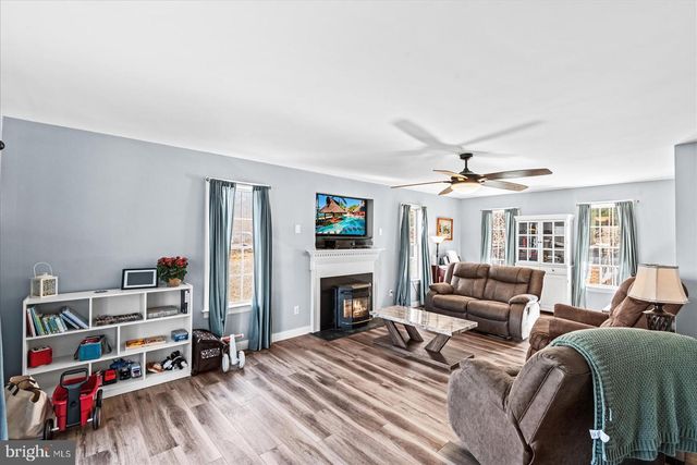 214 CASTLE PARK LN, Mineral, VA 23117