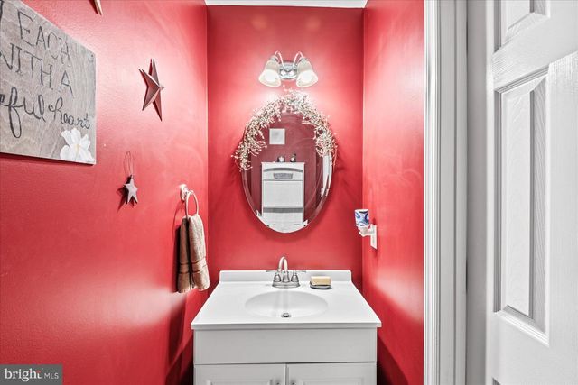 214 CASTLE PARK LN, Mineral, VA 23117