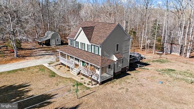 214 CASTLE PARK LN, Mineral, VA 23117