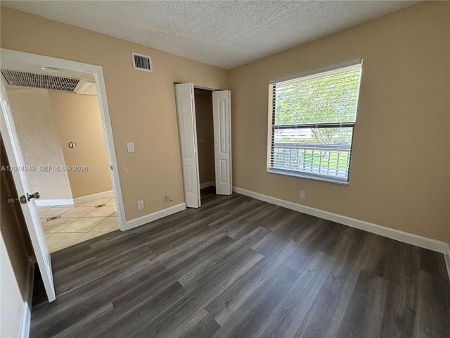 21909 Lake Forest Cir 205, Boca Raton, FL 33433