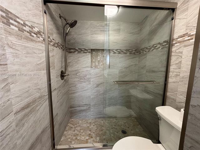 21909 Lake Forest Cir 205, Boca Raton, FL 33433