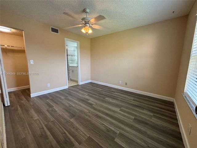 21909 Lake Forest Cir 205, Boca Raton, FL 33433