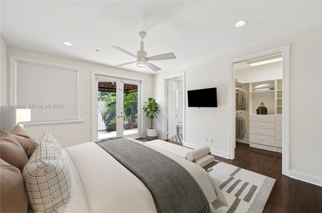 10001 SW 60th Ct, Pinecrest, FL 33156