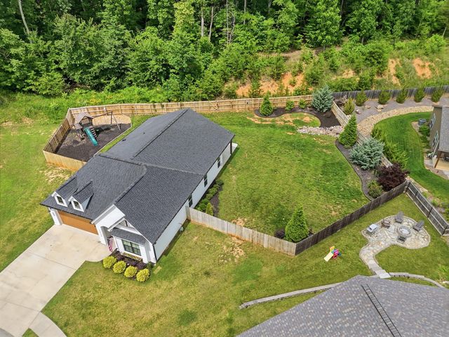 12196 Jaiden Court, Soddy Daisy, TN 37379