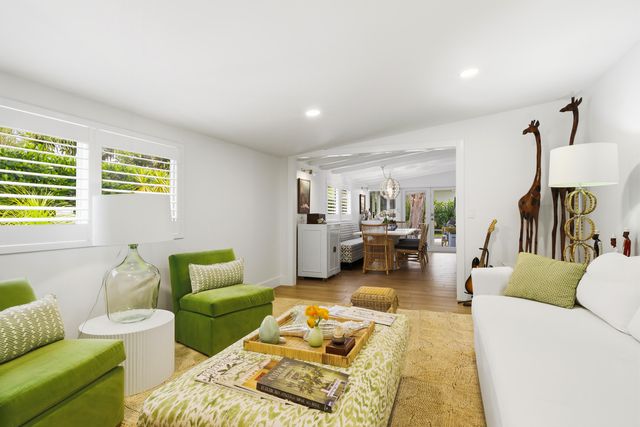 251 Gregory Place, West Palm Beach, FL 33405