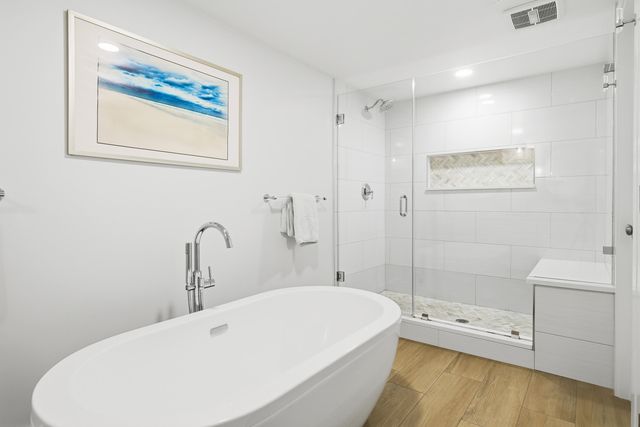 251 Gregory Place, West Palm Beach, FL 33405