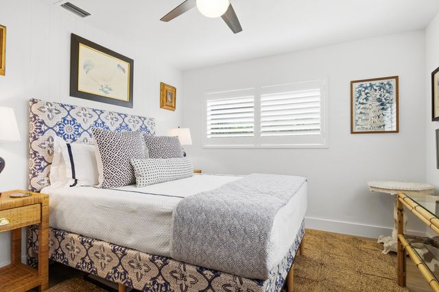 251 Gregory Place, West Palm Beach, FL 33405