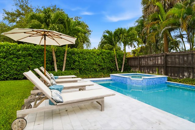 251 Gregory Place, West Palm Beach, FL 33405