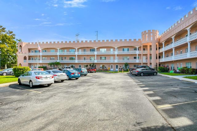 2457 ECUADORIAN WAY 59, Clearwater, FL 33763