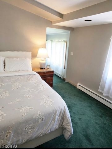 27 River Rd, Byram Twp., NJ 07874