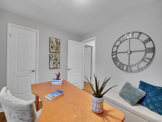 5725 S Lakeview St, Littleton, CO 80120