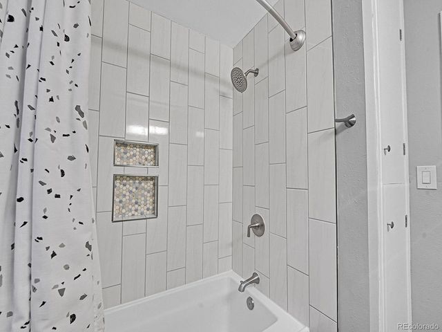 5725 S Lakeview St, Littleton, CO 80120