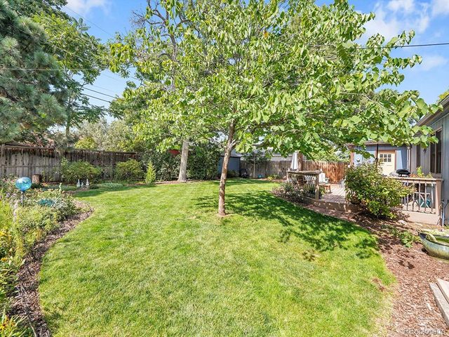 5725 S Lakeview St, Littleton, CO 80120