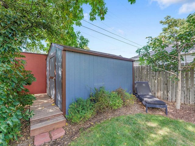 5725 S Lakeview St, Littleton, CO 80120