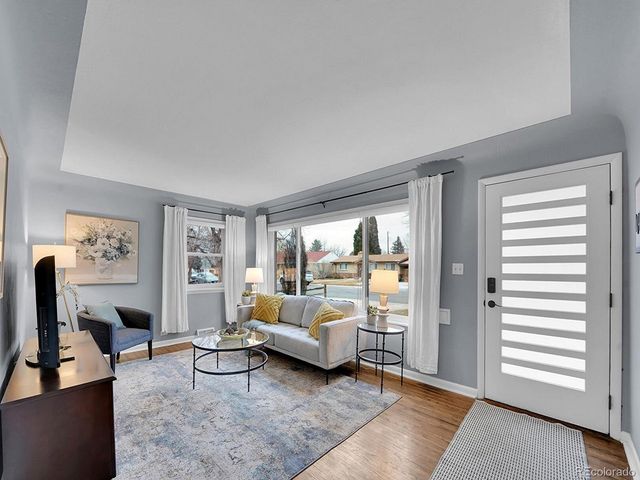 5725 S Lakeview St, Littleton, CO 80120