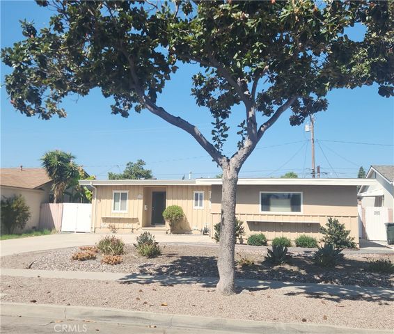 1615 W Hill Avenue, Fullerton, CA 92833