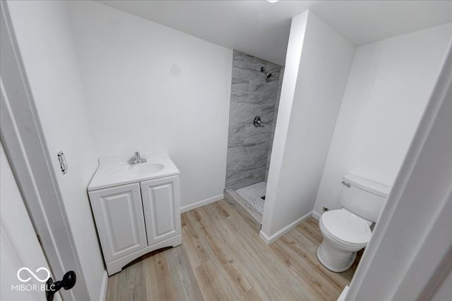 4912 E Washington Street, Indianapolis, IN 46201