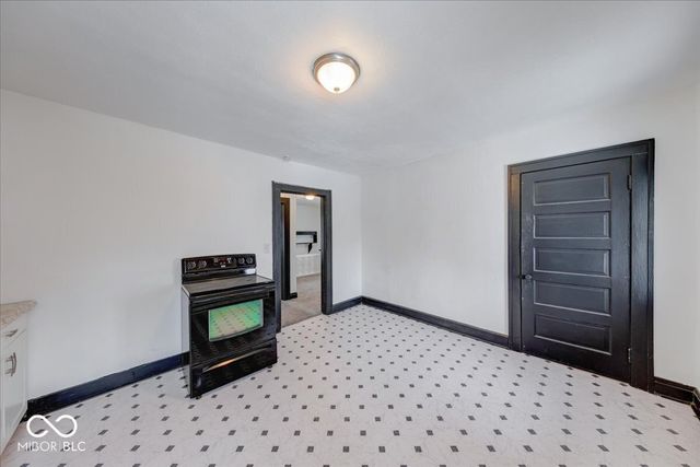 4912 E Washington Street, Indianapolis, IN 46201