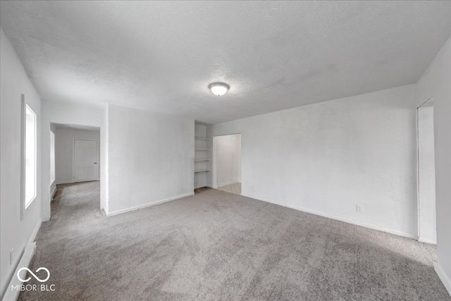 4912 E Washington Street, Indianapolis, IN 46201