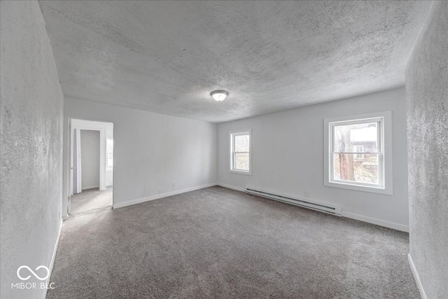 4912 E Washington Street, Indianapolis, IN 46201