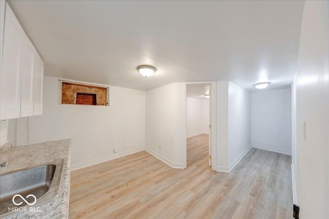 4912 E Washington Street, Indianapolis, IN 46201