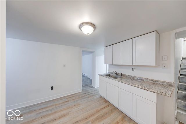 4912 E Washington Street, Indianapolis, IN 46201