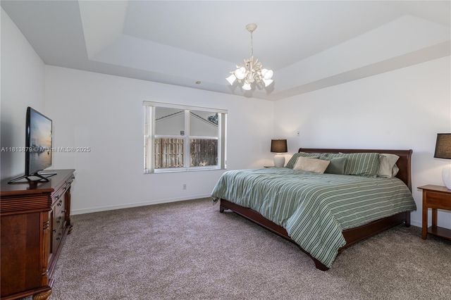 1123 NW 131st Ave, Pembroke Pines, FL 33028