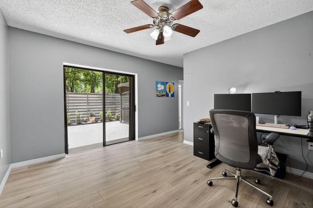 527 5th Terrace, Palm Beach Gardens, FL 33418