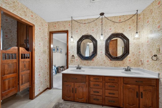 3412 Jones Court, Bedford, TX 76021