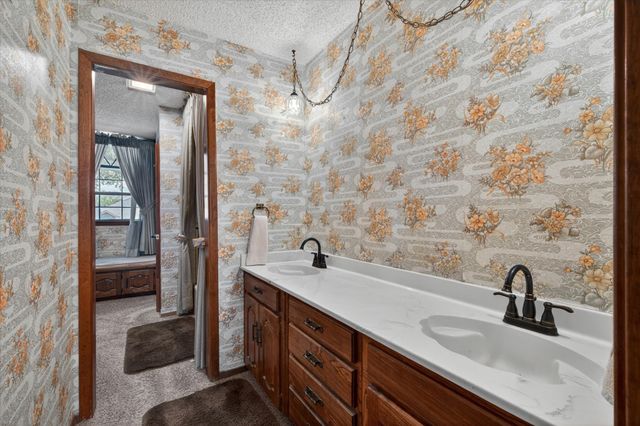 3412 Jones Court, Bedford, TX 76021