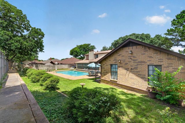 3412 Jones Court, Bedford, TX 76021