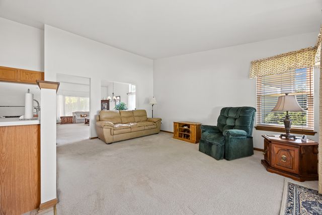 205 Woodlet Lane, Bolingbrook, IL 60490