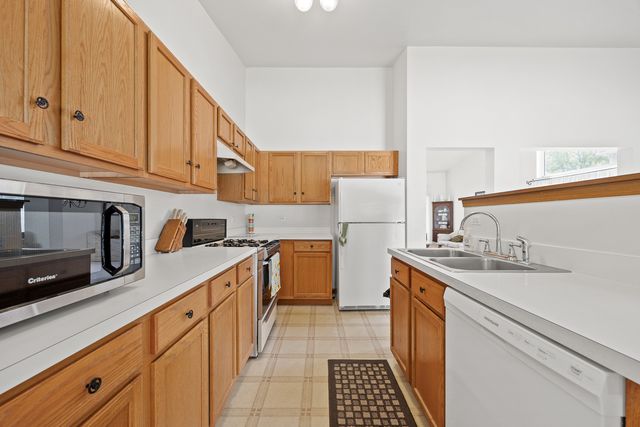 205 Woodlet Lane, Bolingbrook, IL 60490