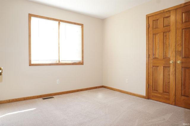 12426 Cliff View Court, Fort Wayne, IN 46818