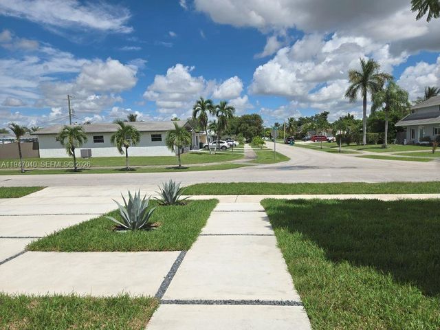 11300 SW 179th St, Miami, FL 33157