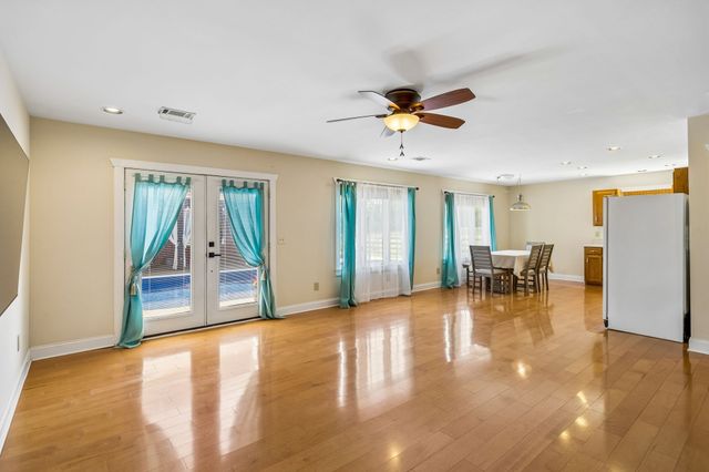 1271 Trice Rd, Lebanon, TN 37087