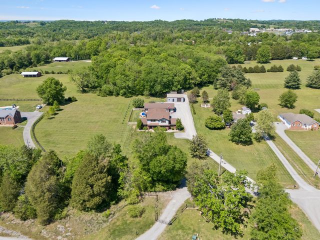 1271 Trice Rd, Lebanon, TN 37087