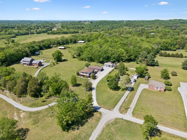 1271 Trice Rd, Lebanon, TN 37087