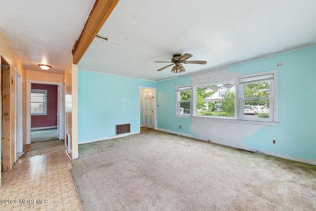 418 Greenwood Lane, Brick, NJ 08723