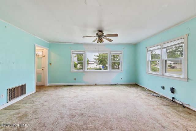 418 Greenwood Lane, Brick, NJ 08723