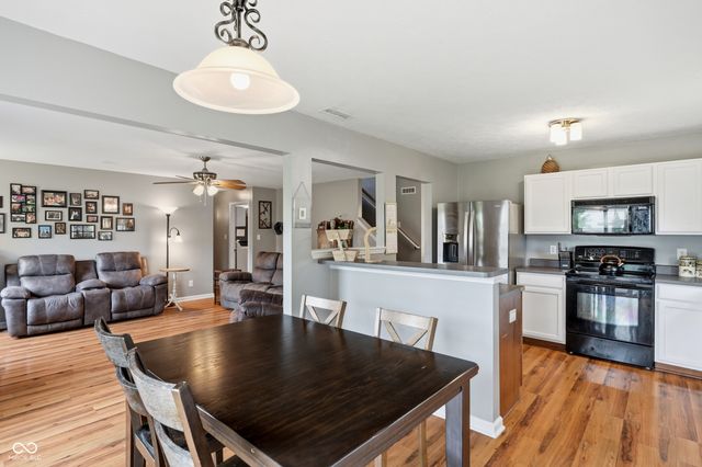 16959 Tree Top Court, Noblesville, IN 46062