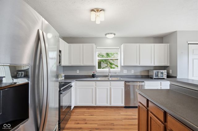 16959 Tree Top Court, Noblesville, IN 46062