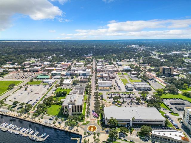 318 S PALMETTO AVENUE, Sanford, FL 32771