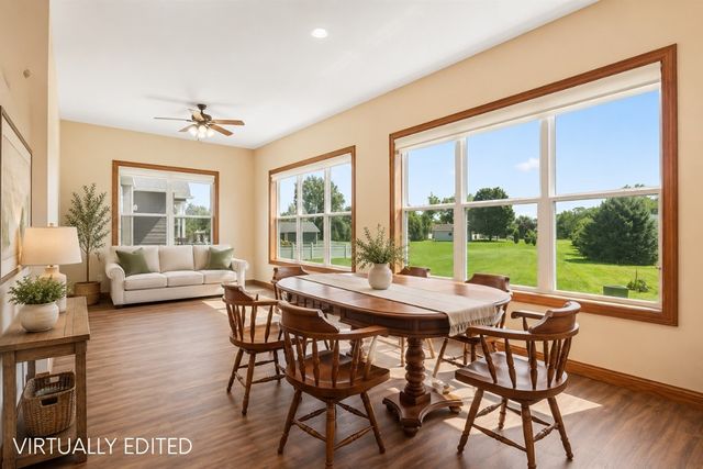 358 Eastview Ave, Marion, IA 52302