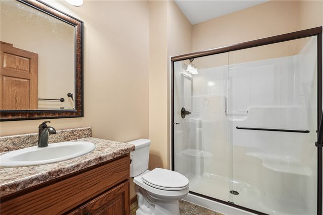 358 Eastview Ave, Marion, IA 52302