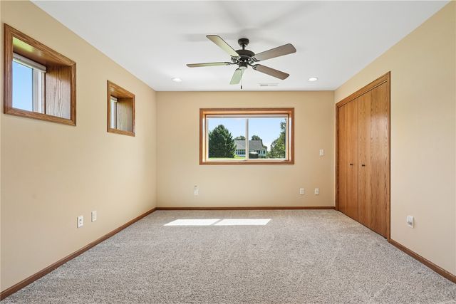 358 Eastview Ave, Marion, IA 52302