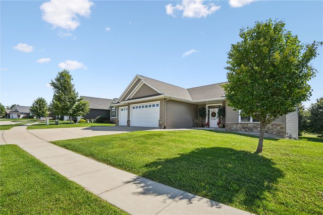358 Eastview Ave, Marion, IA 52302