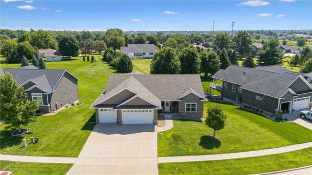 358 Eastview Ave, Marion, IA 52302