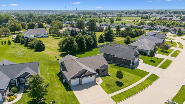 358 Eastview Ave, Marion, IA 52302